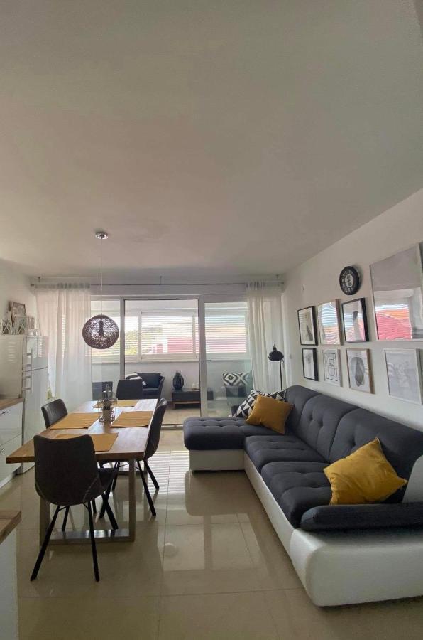 Vila Palit 497 D Apartment E Bagian luar foto